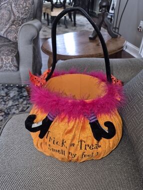 Plush Halloween Pumpkin Basket w/Hot Pink Feather Trim